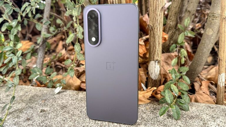 Обзор OnePlus Nord 5: плюсы и минусы недорогого смартфона