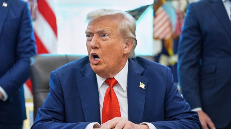Трамп грозится подать в суд из-за вековой традиции Сената, мешающей назначению судей и прокуроров