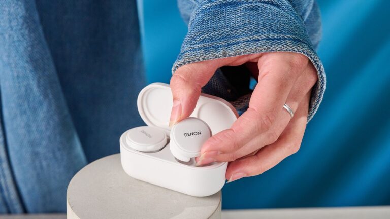 Почему я пока не готов отказаться от своих AirPods Pro 2 ради недорогих аудиофильских наушников