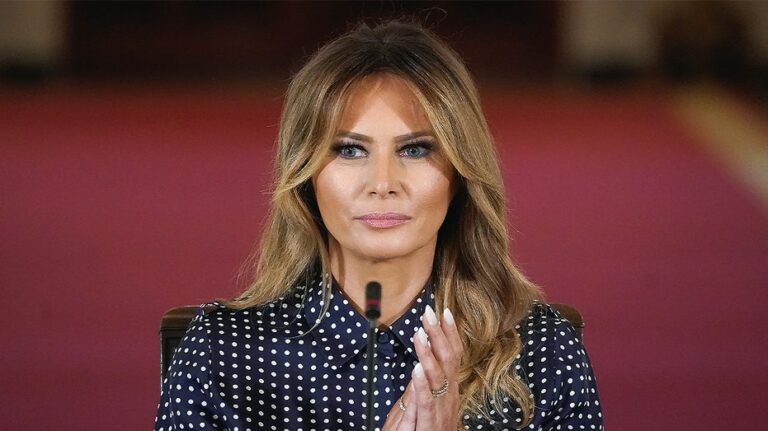 Мелания Трамп призвала к активизации превентивных мер для предотвращения школьных стрельб