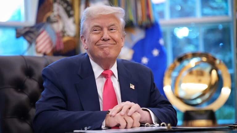 Президент Трамп подписал указ на восстановление классической архитектуры федеральных зданий