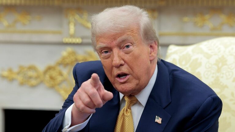 Россия обвиняет Трампа в эскалации иранского ядерного кризиса, Европа выбирает «дипломатию с оружием»