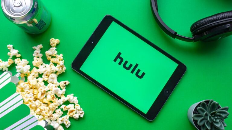 Лучшие новинки Hulu сентября 2025 с рейтингом выше 90% на Rotten Tomatoes