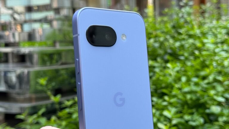 Появились слухи о возможных упрощениях в характеристиках Google Pixel 10a