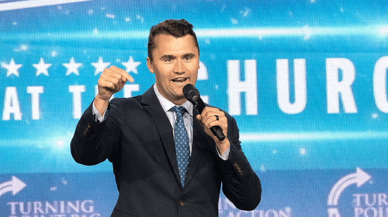 NASCAR-гонщик Austin Dillon выразил уважение к Charlie Kirk, называя его героем