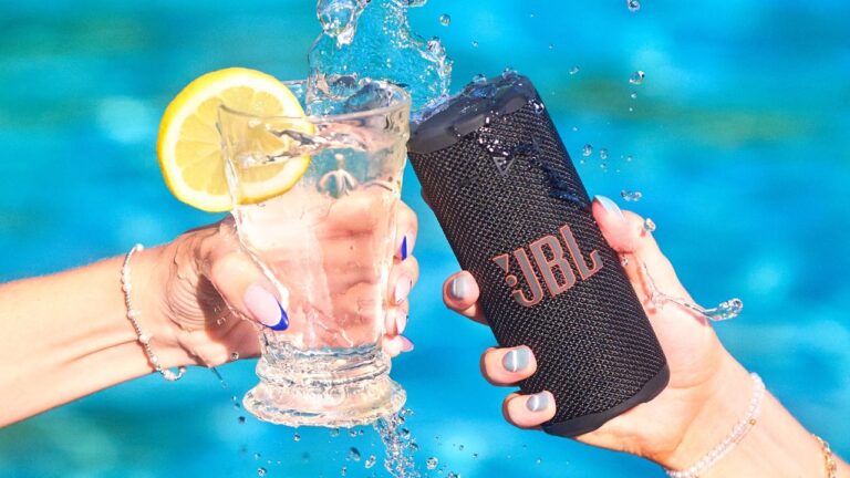 Новая серия портативных Bluetooth-колонок от JBL: обновленные модели и бюджетный вариант Grip
