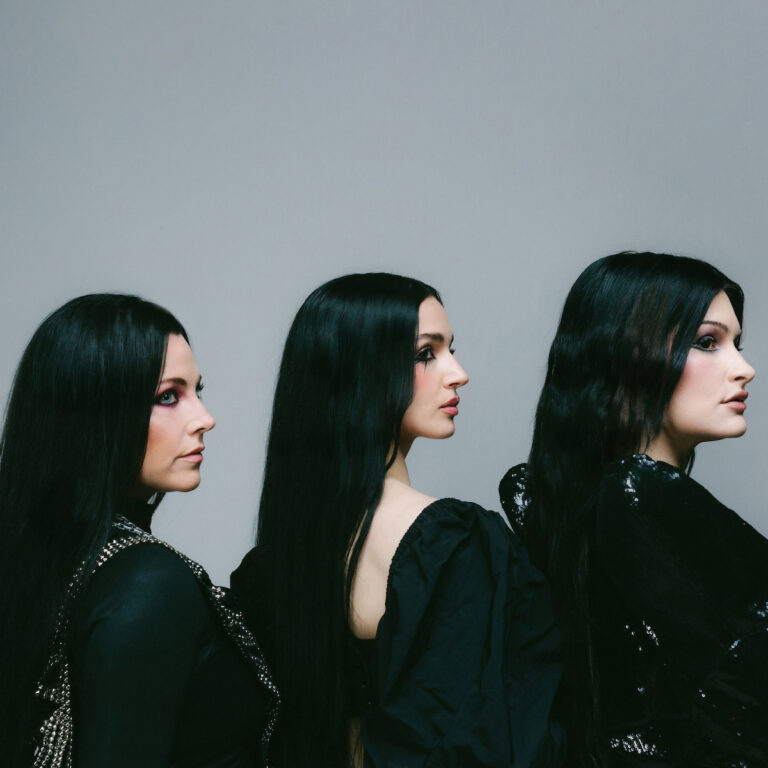 Amy Lee, Poppy и Courtney LaPlante объединяются для мощной новой композиции «End of You»