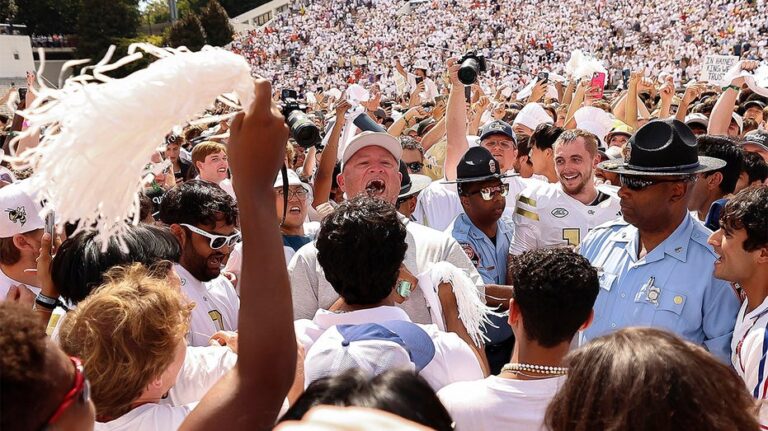 Georgia Tech одерживает победу благодаря драматичному финальному удару по Цельсию