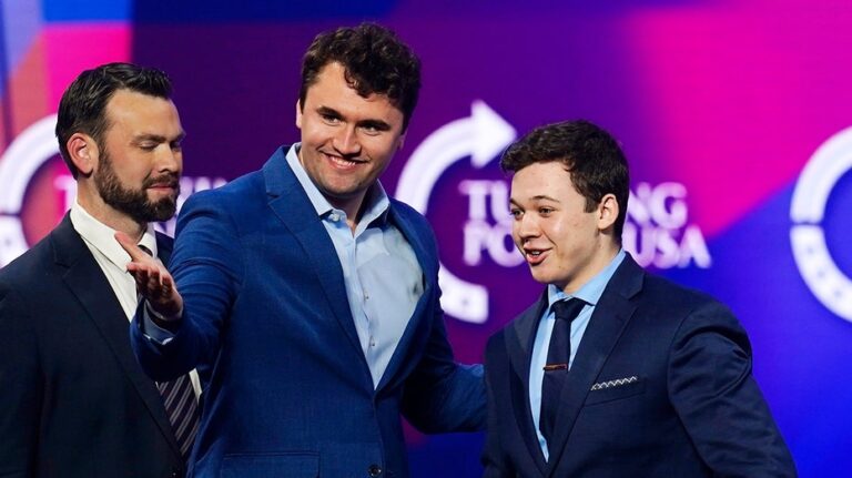 Кайл Риттенхаус временно прервал работу, чтобы оплакать смерть друга — Charlie Kirk для него многое значил
