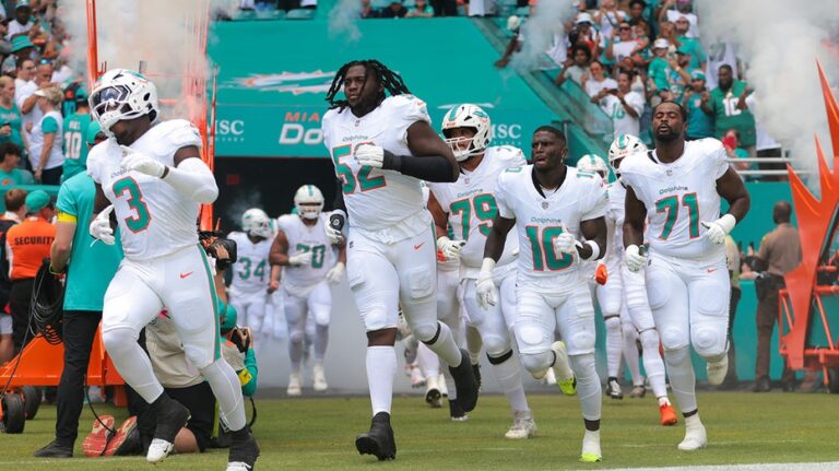 Бывший игрок НФЛ предрекает кризис для Dolphins перед матчем с Bills