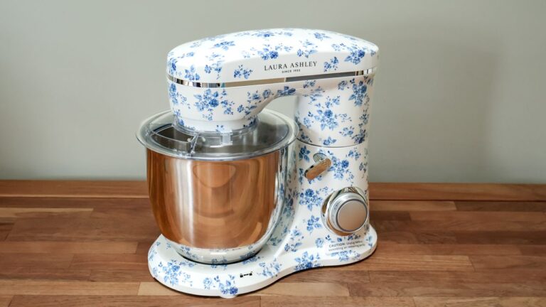 Стильная, но не очень мощная: кухонный миксер Laura Ashley для ценителей красоты