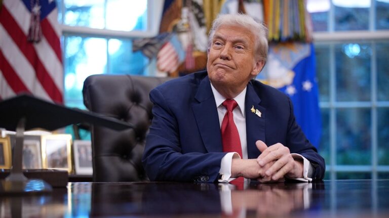 Трамп оскорбил депутатку Джасмин Крокет и пошутил о возвращении Ильхан Омар в Сомали
