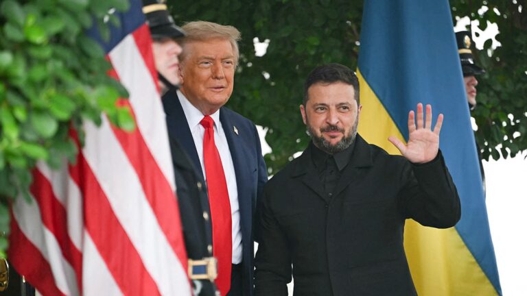 Опрос Fox News: большинство американцев поддерживают усиление помощи Украине и сохраняют стабильное отношение к Израилю