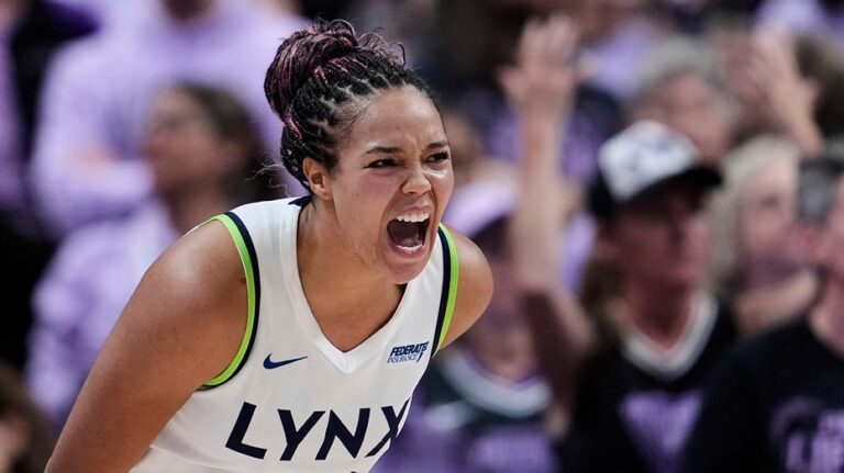 Игровая звезда WNBA ответила кратко на обвинения Обамы в адрес администрации Трампа