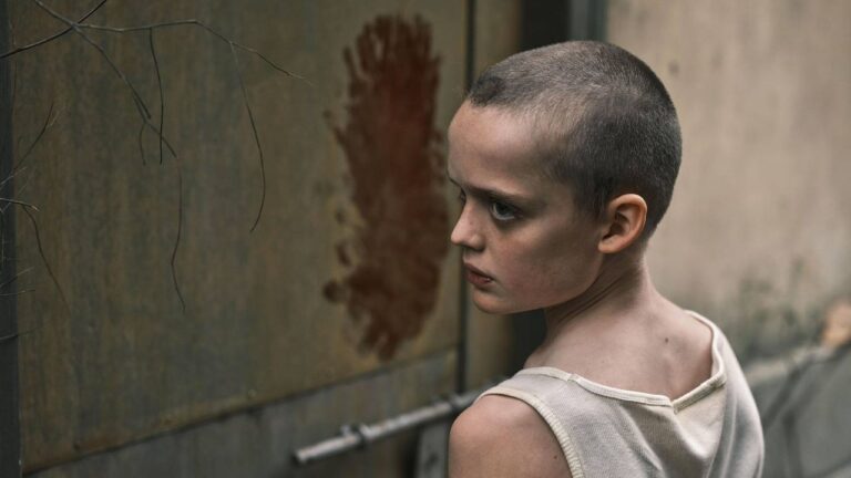 Как посмотреть фильм «Bring Her Back» онлайн — доступно из любой точки мира