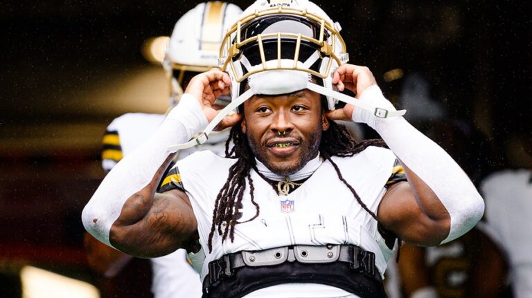Alvin Kamara готов к отказу от карьеры ради сохранения в команде, если его попытаются обменять