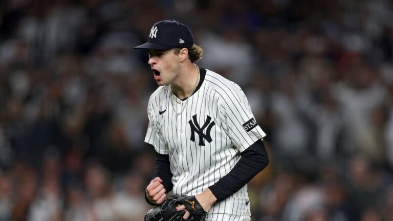 Новичок Yankees Кам Шлиттлер установил рекорд в истории MLB в решающем матче плей-офф