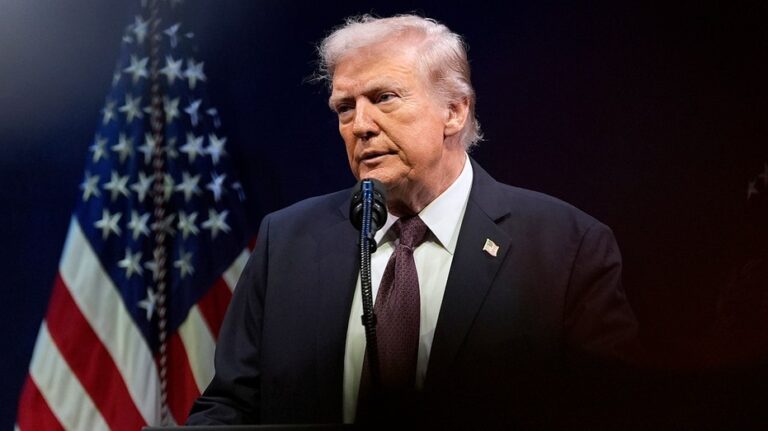 Трамп приказывает США немедленно возобновить испытания ядерного оружия на фоне российских ракетных запусков