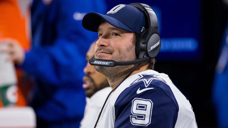 Бывший звезда NFL Тони Ромо раскритиковал судейство во время победы Бронкос над Эглз