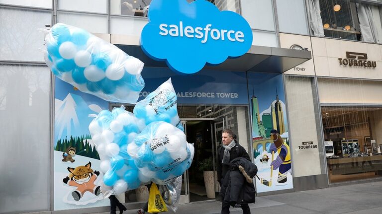 Глобальные компании пострадали от масштабных утечек данных через Salesforce