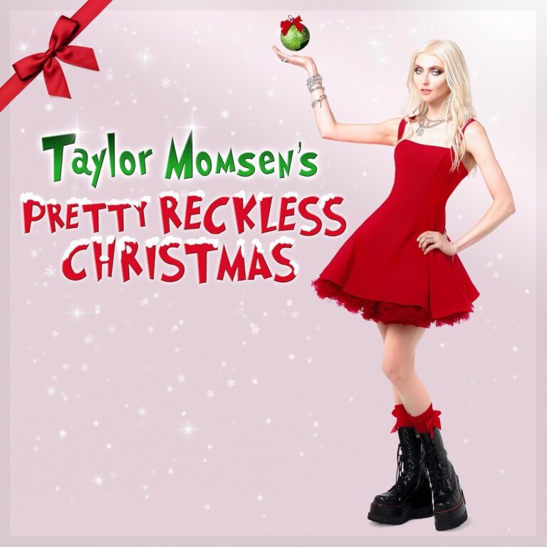 Тейлор Момсен из The Pretty Reckless возвращается к своему детству в новой версии «Where Are You Christmas?»
