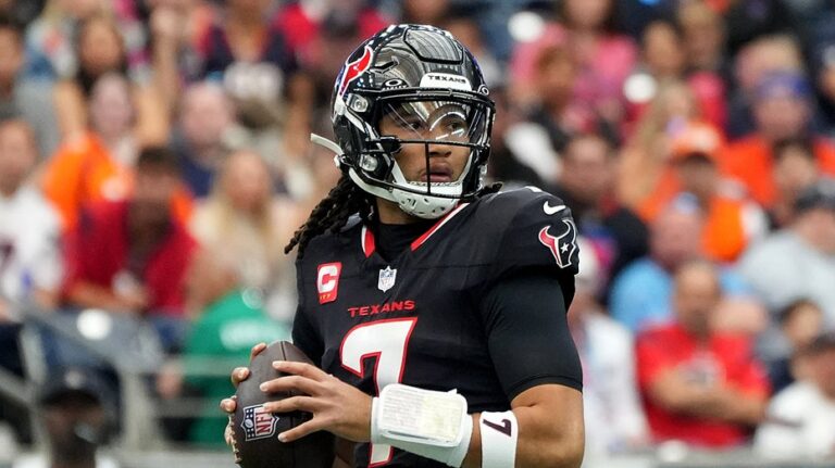 Техасцы потеряли стартового квотербека CJ Stroud из-за сотрясения мозга перед важным матчем с Билломс