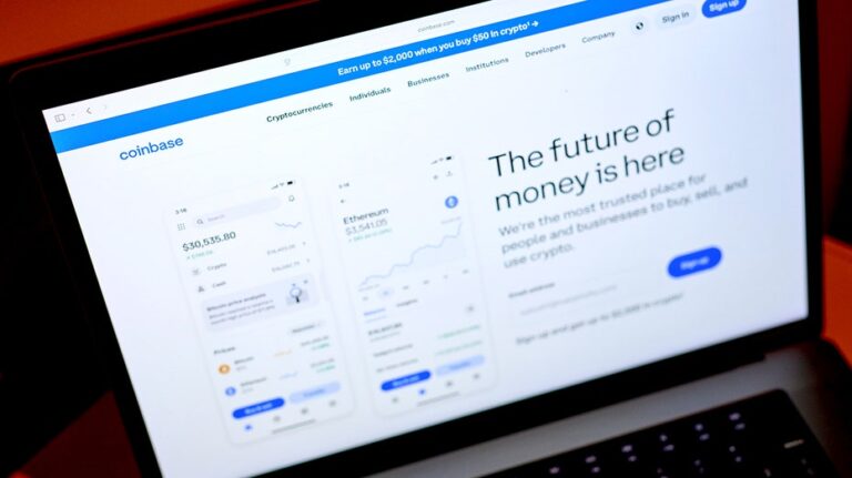 Как один звонок о криптоинвестициях обошелся американцу в его сбережения — предостережение о мошенничествах в интернете