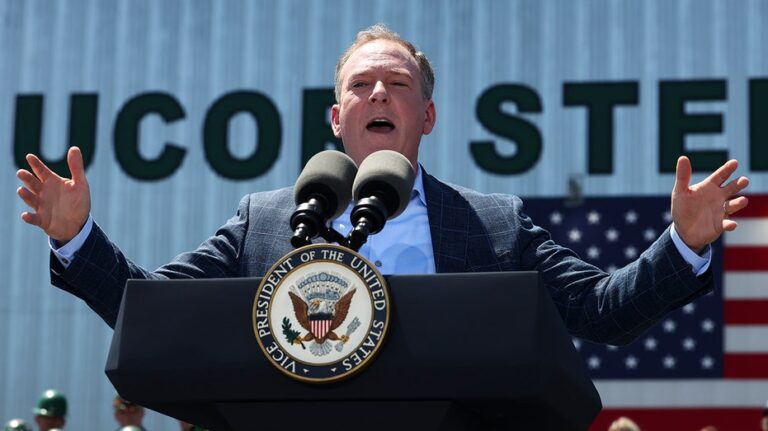 Глава EPA завершает масштабный тур по стране под критикой за политику дерегуляции