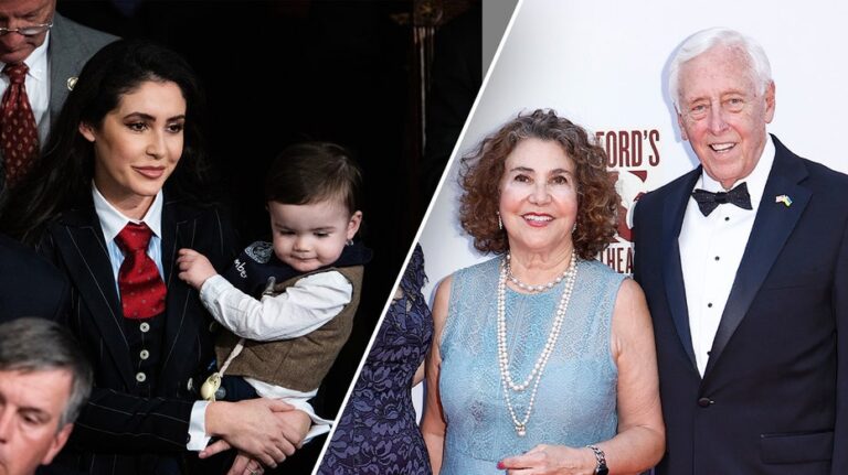 Политики делятся благодарностью на День благодарения: семья, служба и отдых от политического хаоса