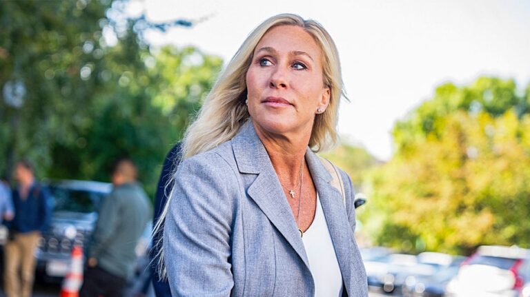 Демократы готовы принять Марджори Тейлор Грин в свой «большой палаточный» клуб, несмотря на разногласия