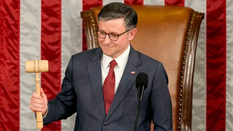 Конгресс США приблизился к завершению самого длительного в истории правительства шатдауна