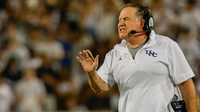 Билл Беличик заявил, что не будет претендовать на должность тренера в НФЛ, оставаясь преданным университету Северной Каролины