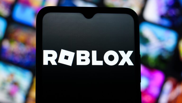 Техас подает судебный иск против Roblox за нарушение законов о безопасности и обман родителей