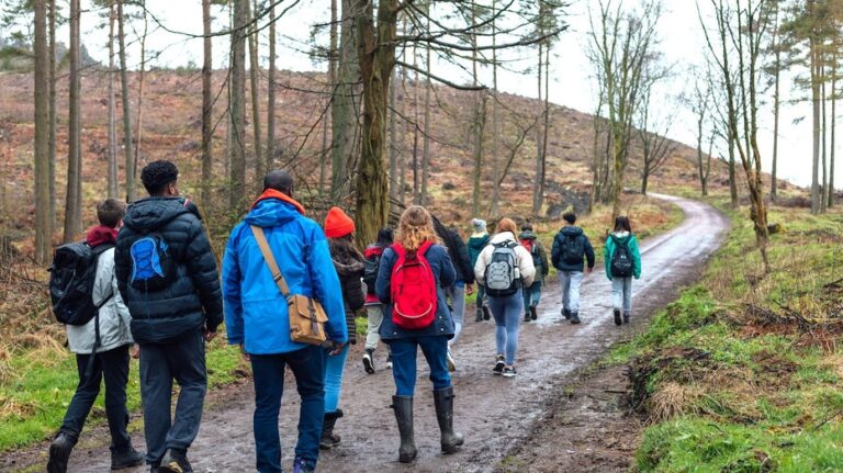 ВМЕСТО ШТРАФОВ — ПРОГУЛКИ НА СВЕЖЕМ ВОЗДУХЕ В ШКОЛЕ МЭЙНА