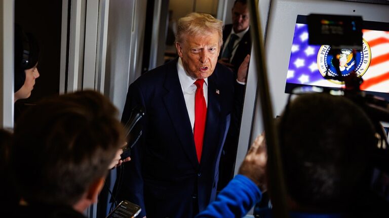 Трамп обещает обеспечить поддержку продовольствия при возможном разрешении суда и критикует демократов за задержку открытия правительства