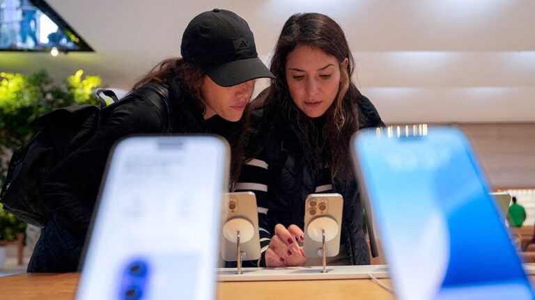 Apple выпустила срочные обновления для устранения двух критических уязвимостей, использовавшихся в целевых атаках