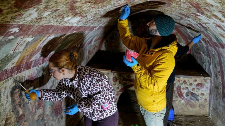 Археологи в Турции обнаружили редкий фресковый образ Иисуса в месте, недавно посещенном папой Лео XIV