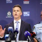 Австралийские правоохранительные органы раскрыли детали теракта на Бонди-Бич: подозреваемые имели взрывные устройства, флаги ИГИЛ и недавно путешествовали на Филиппины