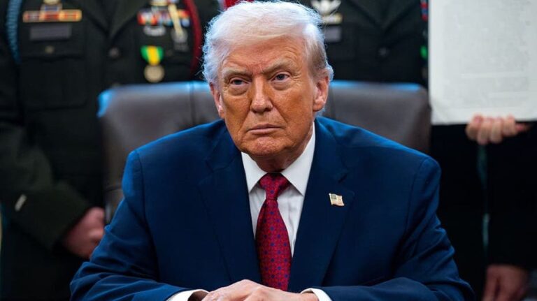 Сенат одобрил многофункциональный оборонный бюджет на сумму $901 миллиард, отправив его на подпись Трампа