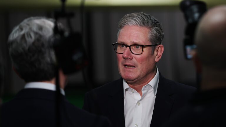 Вмешательство премьер-министра Великобритании в скандал с увольнением сотрудников Rockstar за попытки профсоюзной организации