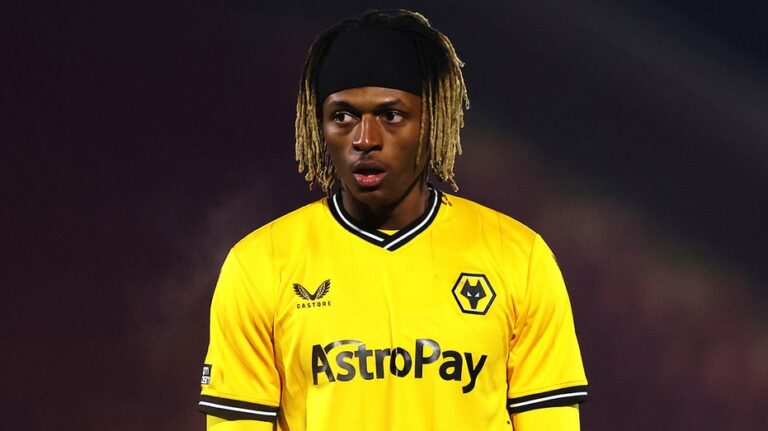 Талантливый английский футболист, 21 год, погиб в автокатастрофе после матча