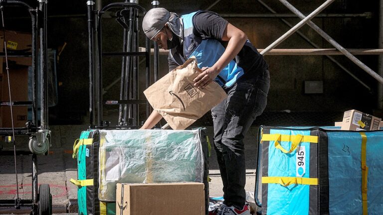 Amazon сокращает 16 000 сотрудников и фокусируется на развитии искусственного интеллекта