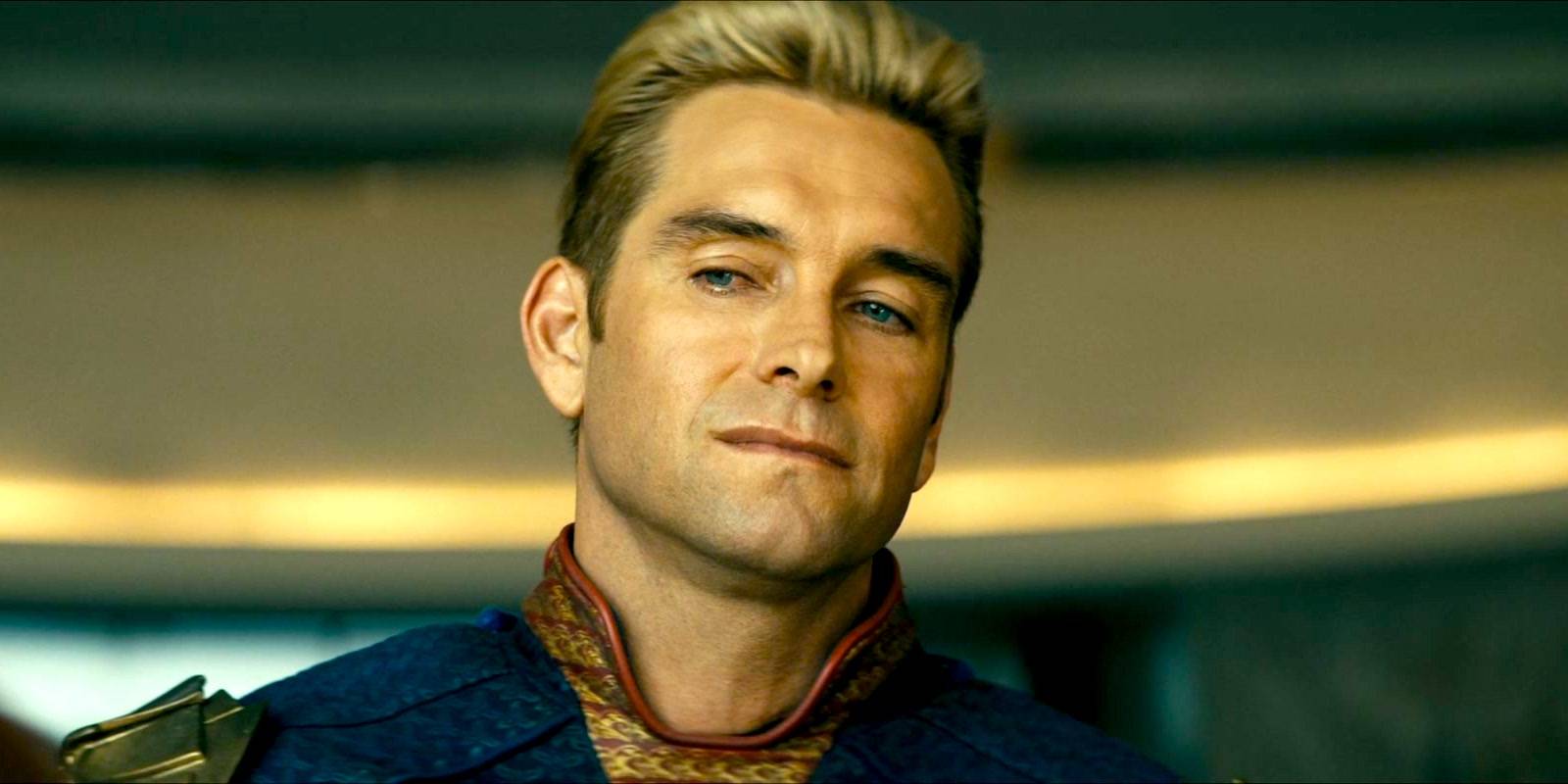 Антони Стар как Homelander в The Boys, 2 сезон, выглядит некомфортно