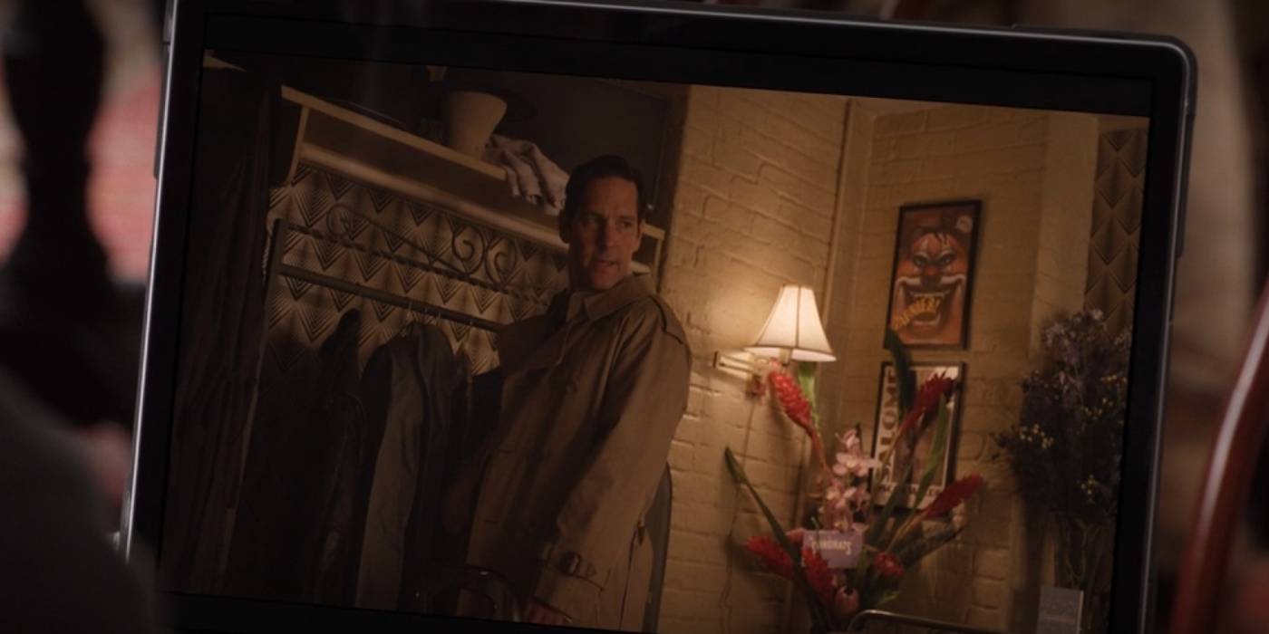 Бен Гленрой в своей гримерке в 3 сезоне "Только убийства в здании"