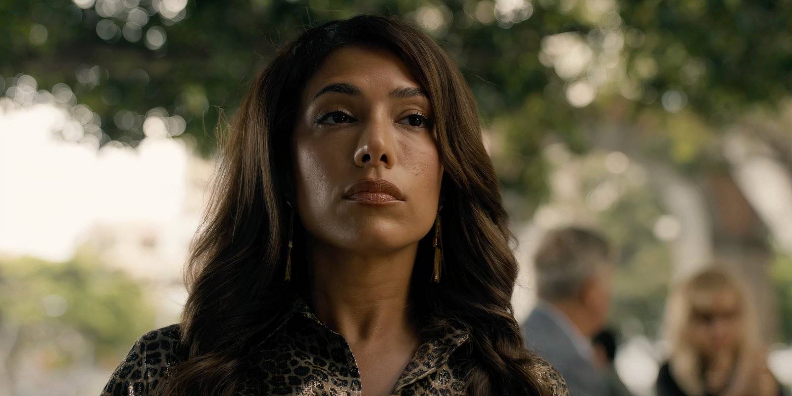 Эвин Ахмад с сомневающимся выражением лица в Den of Thieves 2 Pantera