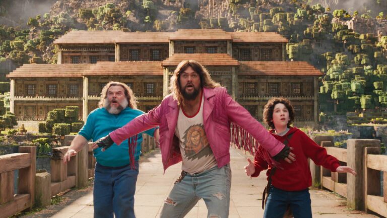 Обзор фильма Minecraft: Помимо поверхностного сюжета и персонажей, я не могу простить адаптацию видеоигры за то, что она забыла быть увлекательной.