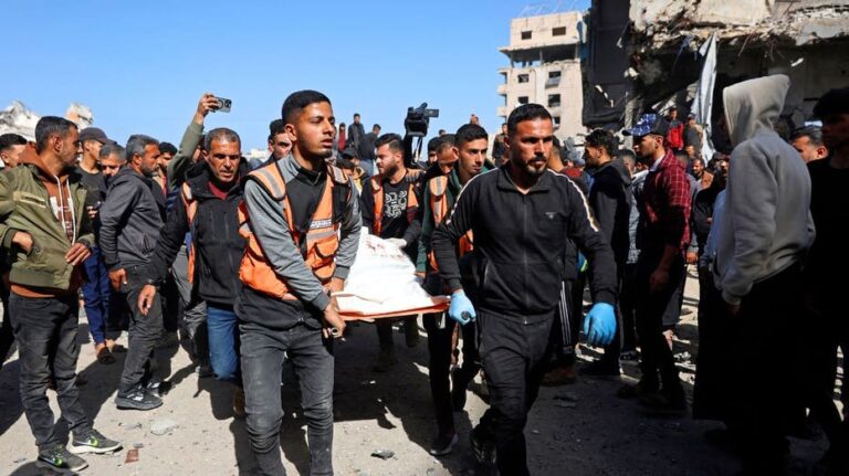 Израиль наносит удары по Газе после нарушения перемирия, жертвы среди граждан и боевиков