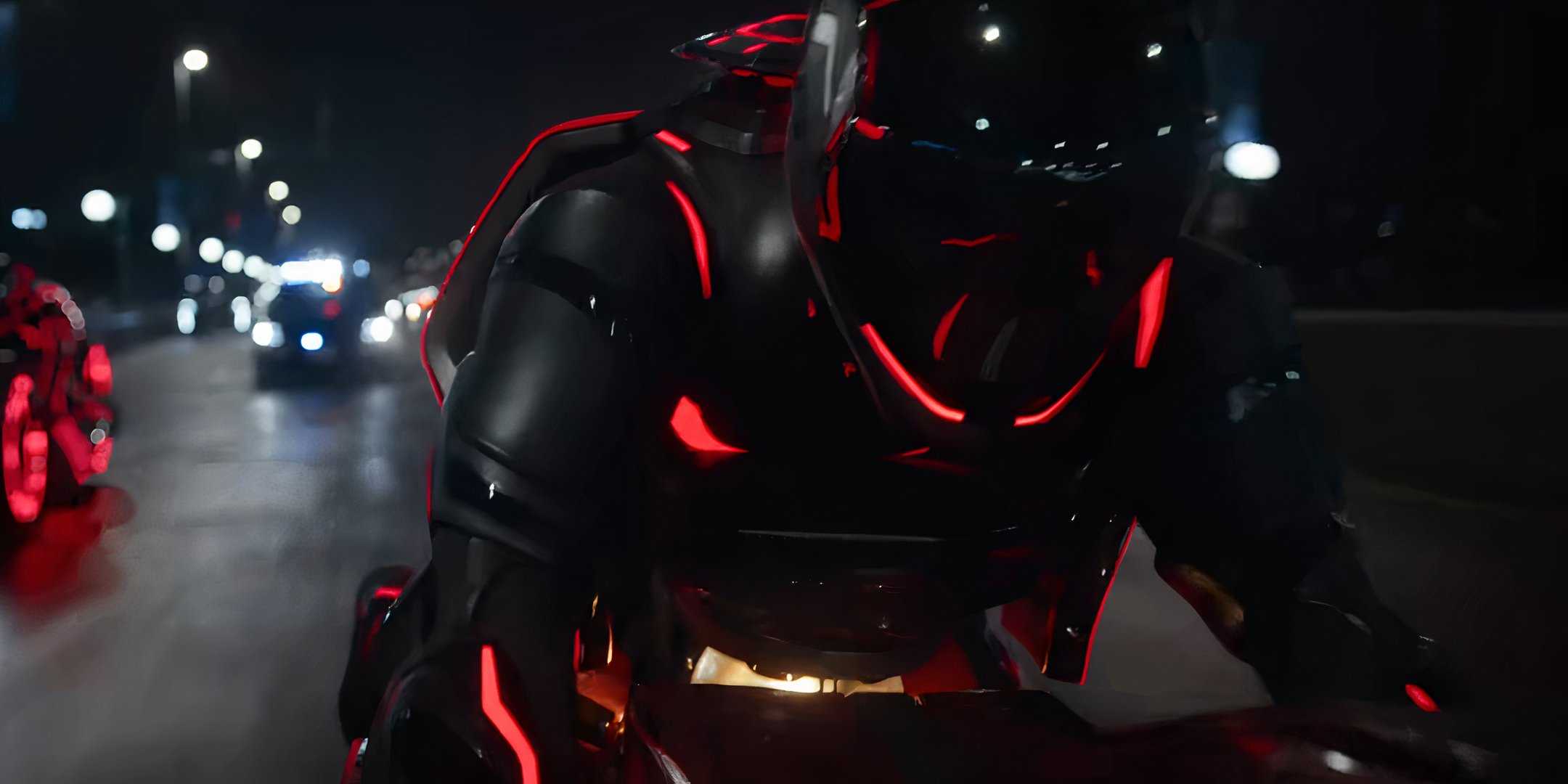 Три корабля "Grid", летящие к порталу в реальный мир в *Tron: Ares*