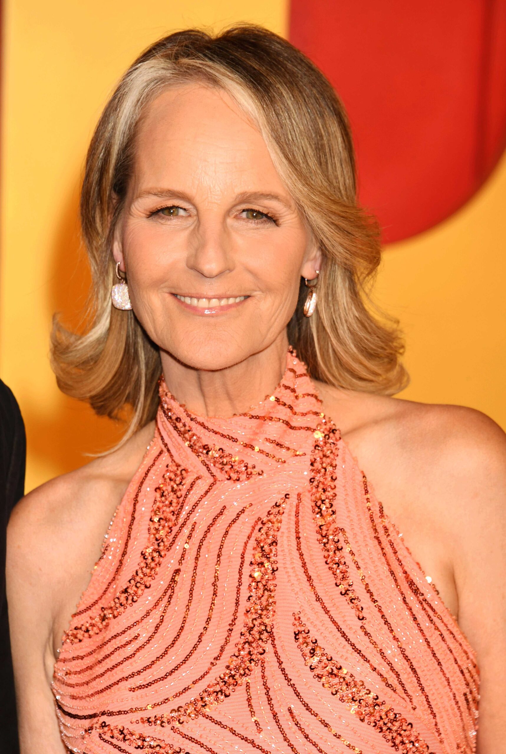 Фотография Хелен Хант на премьере фильма "Winter's Tale"