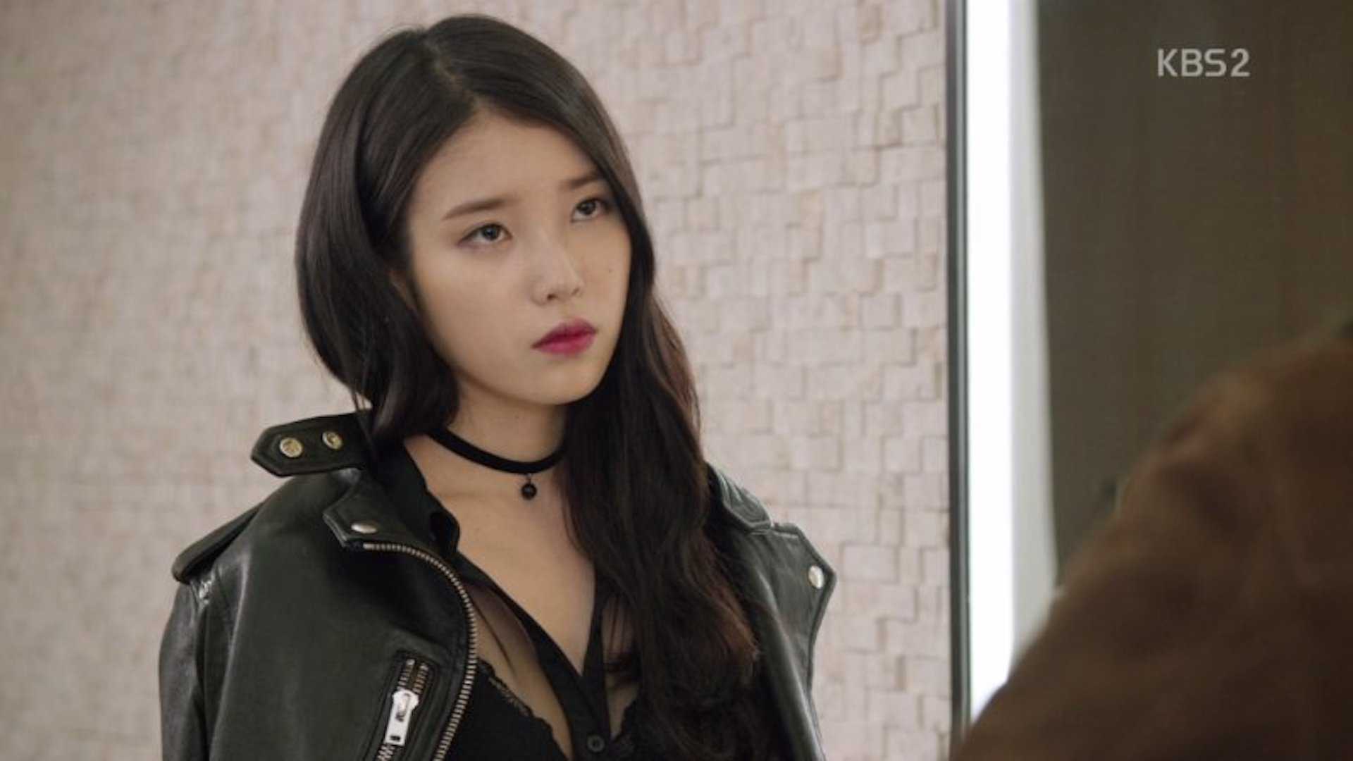 Женщина, выглядящая раздраженно в The Producers.